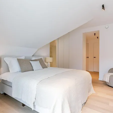 Huswell - Luxury Penthouse At The Port With Parking Apartment