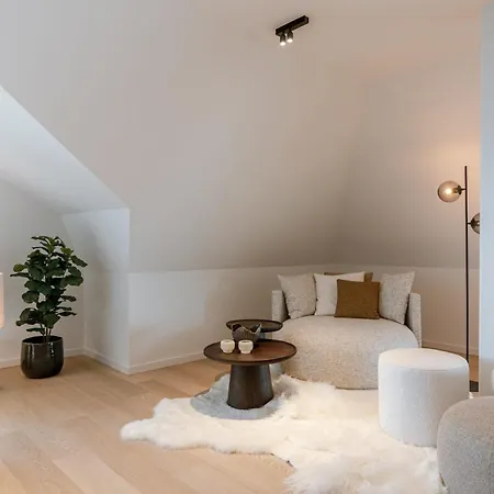 Huswell - Luxury Penthouse At The Port With Parking Apartment