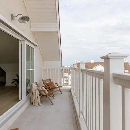 Huswell - Luxury Penthouse At The Port With Parking *